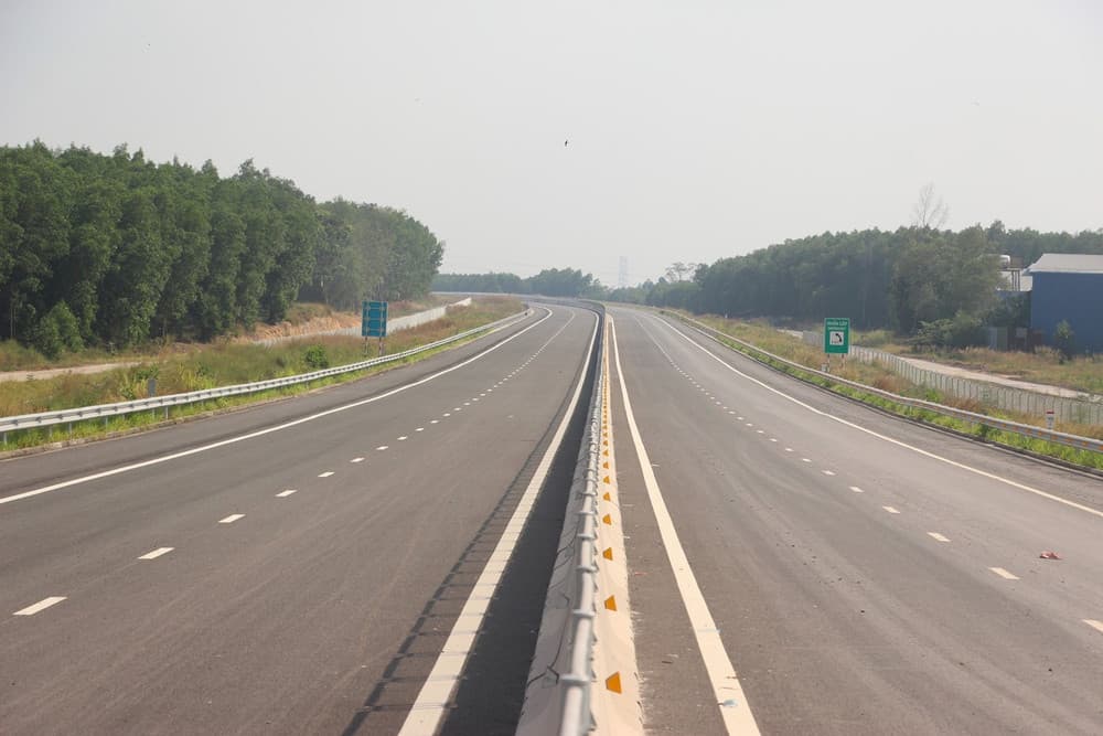 Cận cảnh 38 km cao tốc Biên Hòa – Vũng Tàu sắp thông xe